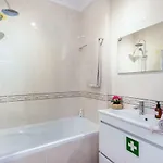 Casa * Lagos